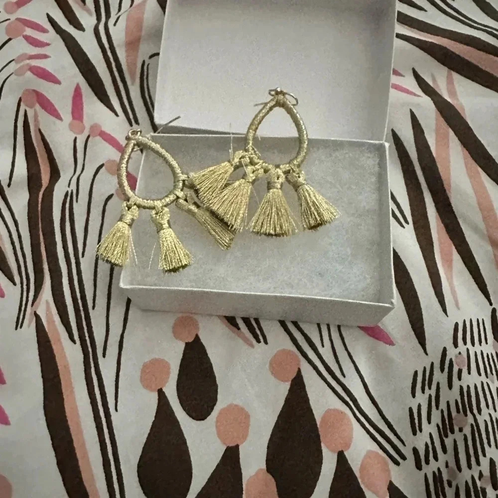 Gold earrings